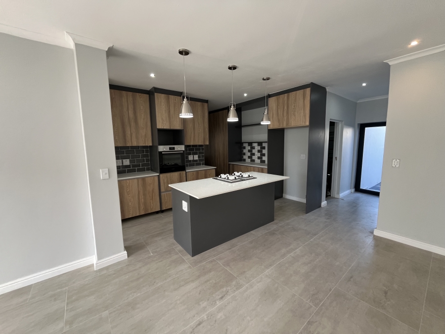 4 Bedroom Property for Sale in Sandown Western Cape